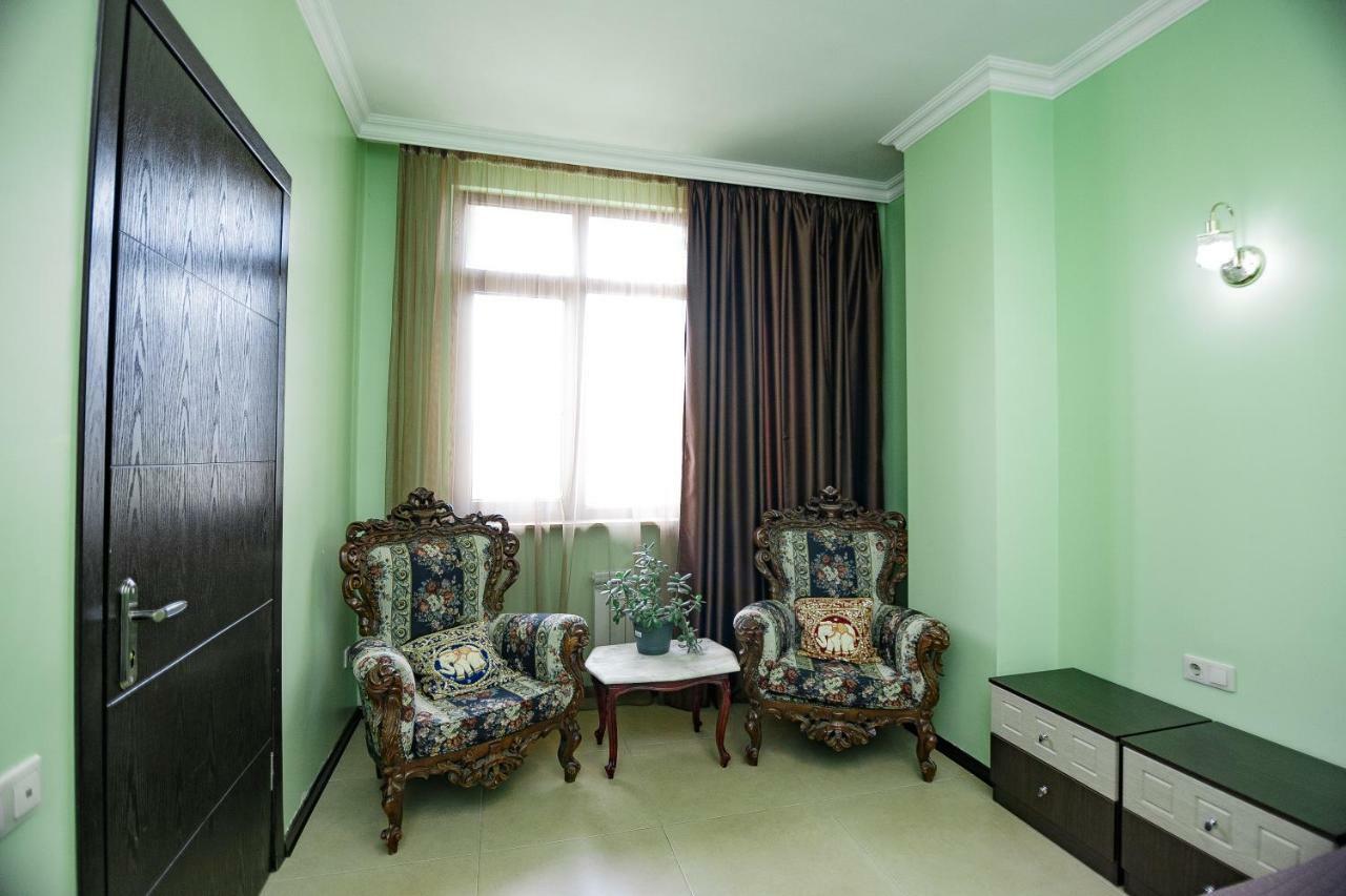 Apartment On Javakhishvili Batumi Eksteriør billede