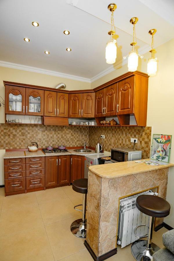 Apartment On Javakhishvili Batumi Eksteriør billede