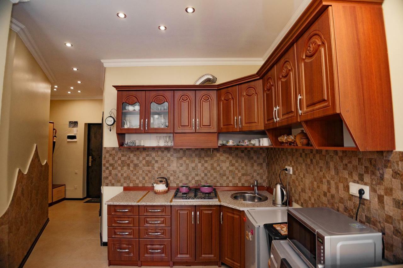 Apartment On Javakhishvili Batumi Eksteriør billede