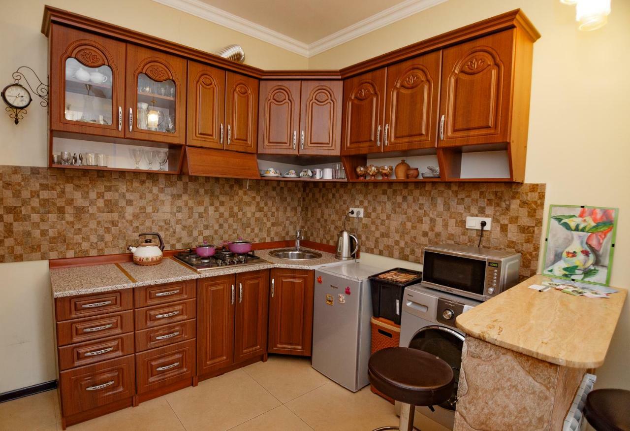 Apartment On Javakhishvili Batumi Eksteriør billede