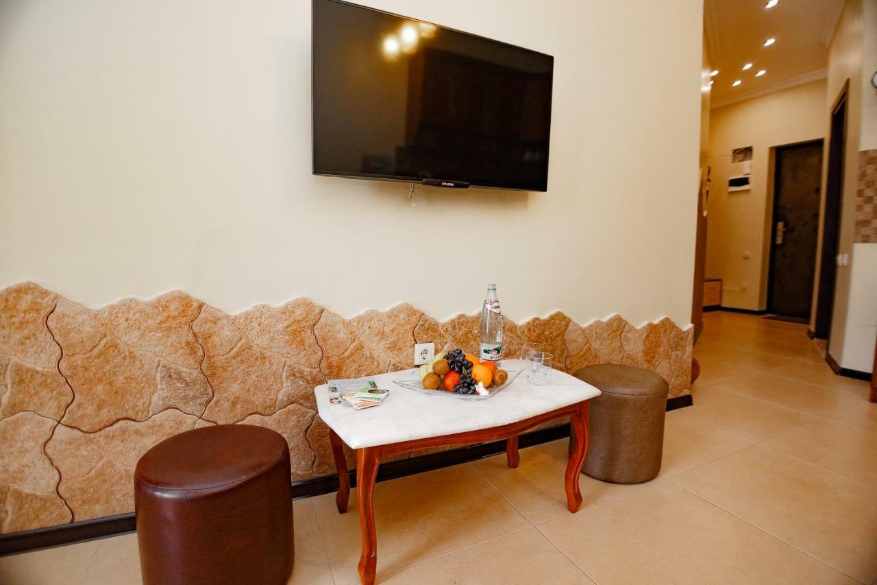 Apartment On Javakhishvili Batumi Eksteriør billede